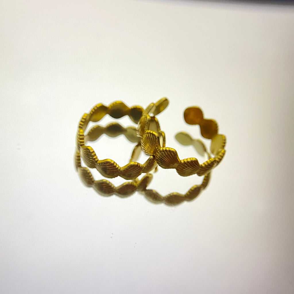 Shell Band Ring