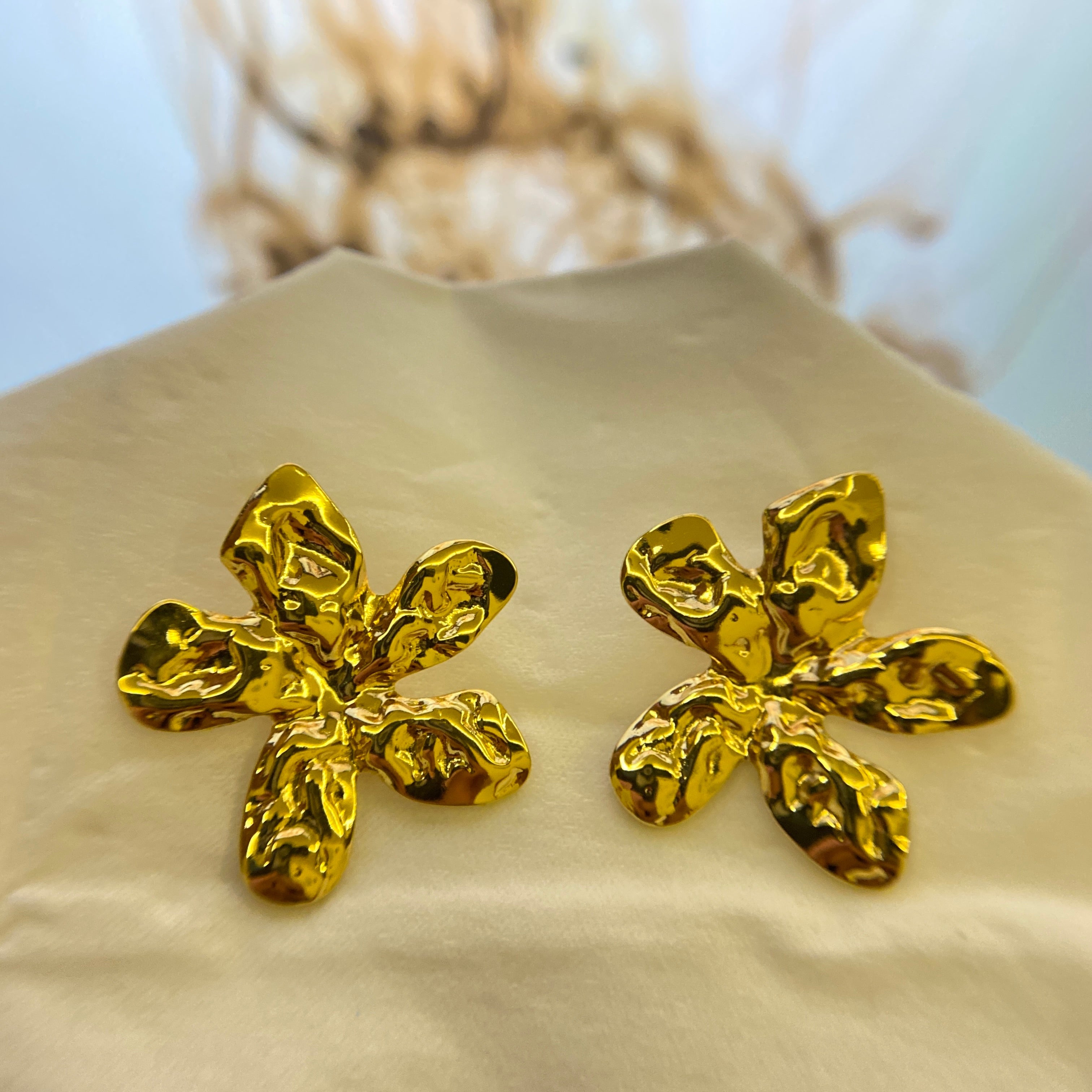 Hot Mess Bloom Earrings
